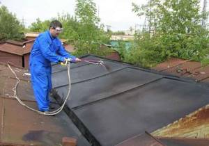 Гидроизоляция крыши своими руками: выбираем материал и способ нанесения