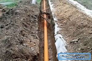 Какую трубу использовать для канализации под землей: чугунную или пластиковую