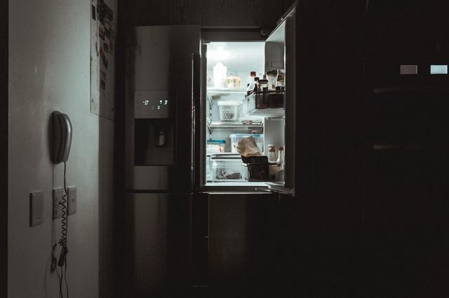 7 советов по выбору холодильного и морозильного стола для кафе и ресторана
